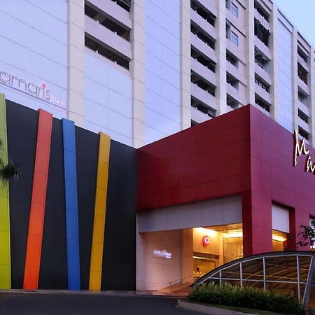 Amaris Hotel Mangga Dua Square Джакарта Екстериор снимка