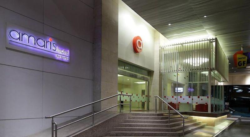 Amaris Hotel Mangga Dua Square Джакарта Екстериор снимка